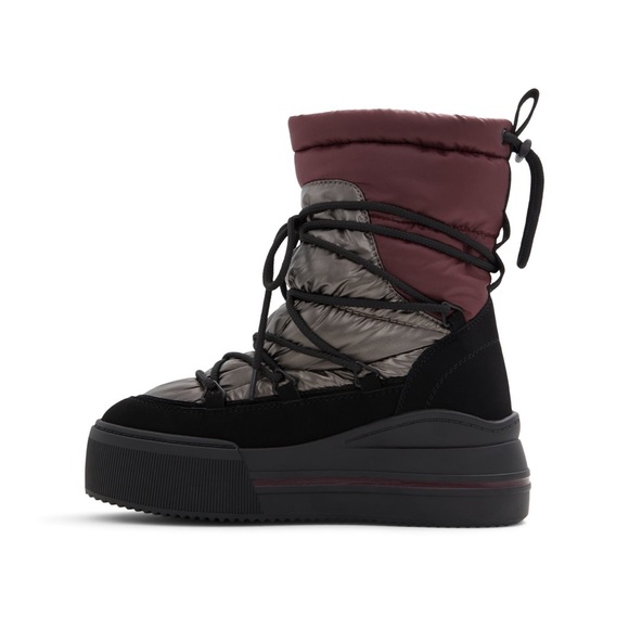 Winter boots - Picture 1 of 6